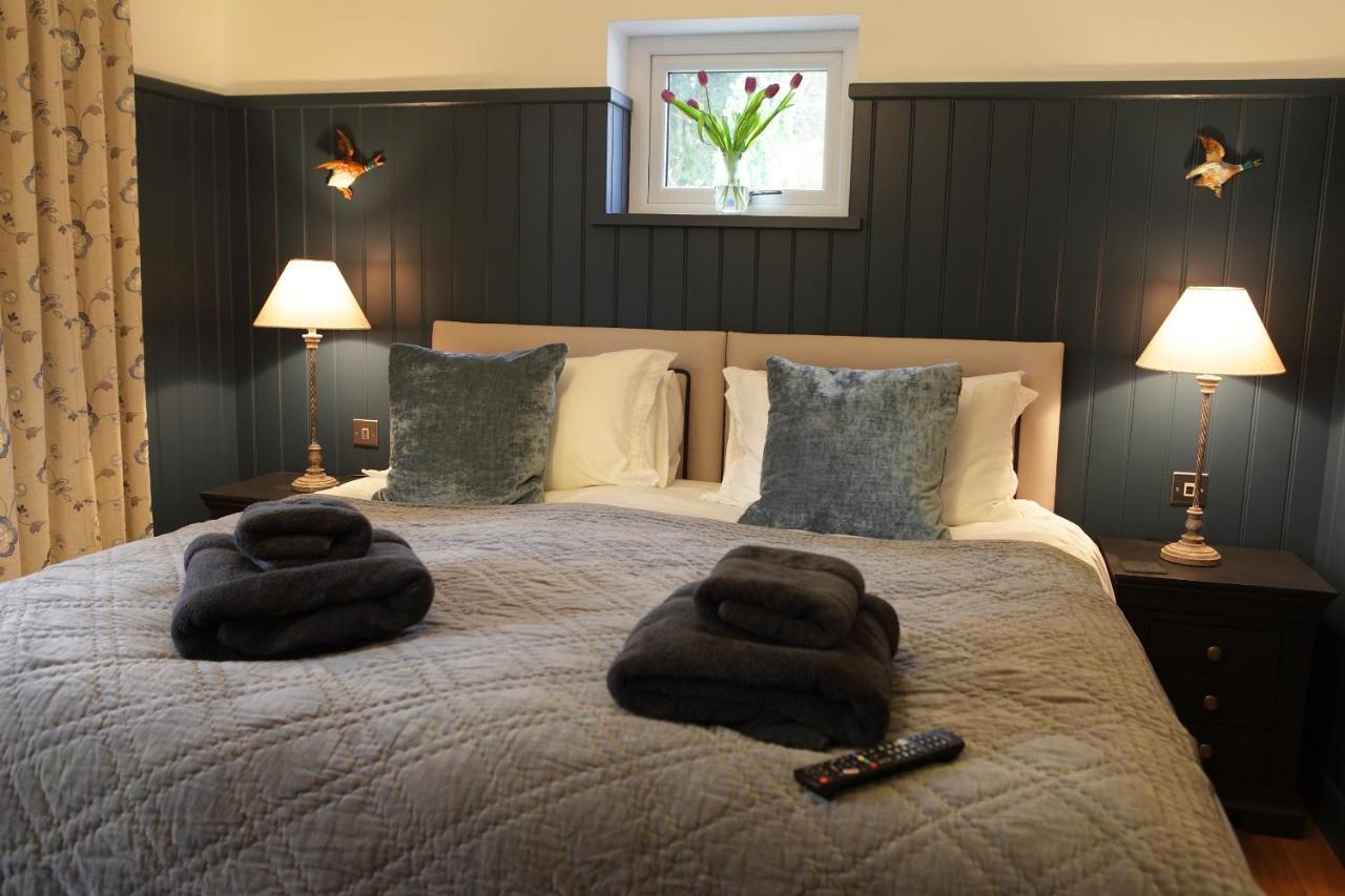 Cwmbach Lodge Luxury B&B Glasbury Bagian luar foto